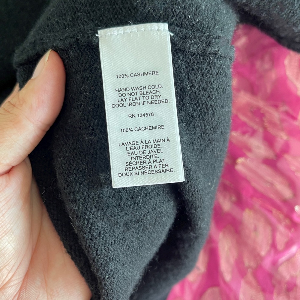 EUC Vineyard Vines Season Cashmere Poncho - Picture 3 of 3